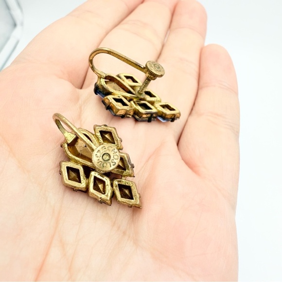 Vintage Czechoslovakia Crystal Blue Screw Back Earrings Marked On Screw - Picture 4 of 7